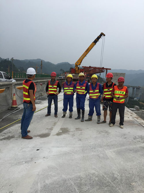 長沙釜神建筑工程有限公司,長沙混凝土繩鋸切割,建筑物加固,建筑物拆除,長沙建筑物加固哪里好